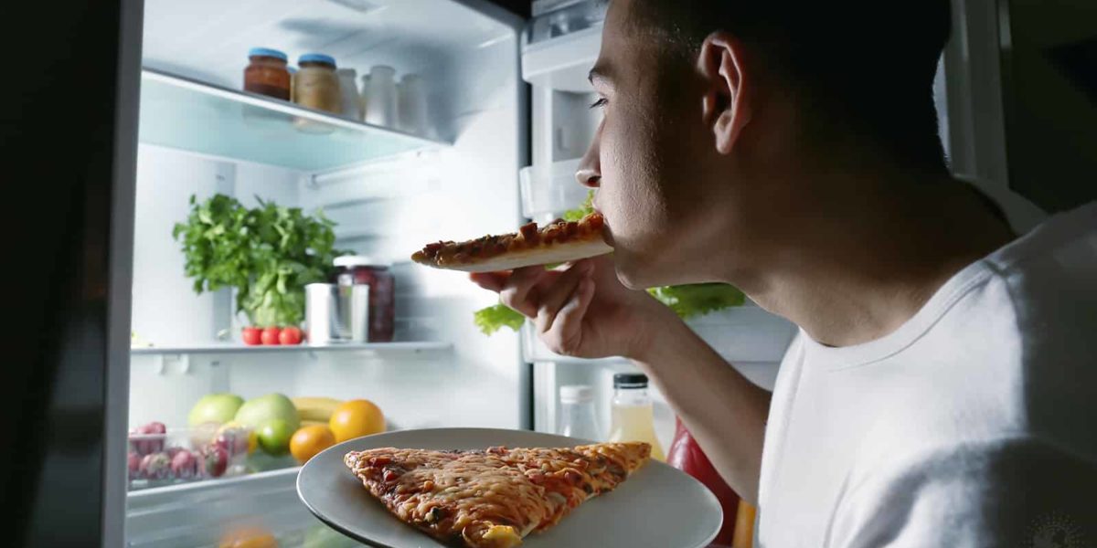 20 Signs Reveal That Someone Has Night Eating Syndrome Stuff! Lovely!